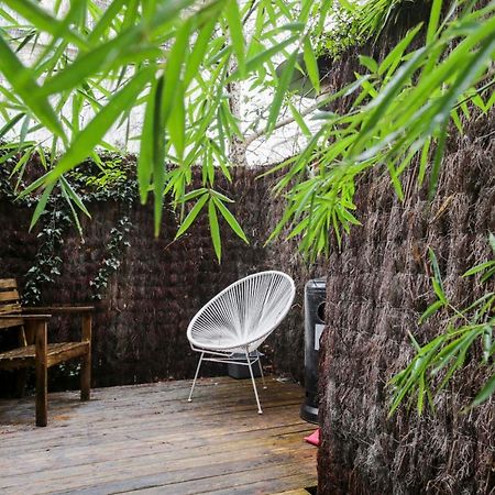 Hidden Abode With Large Patio In Buttes-Chaumont - Paris Париж Екстериор снимка